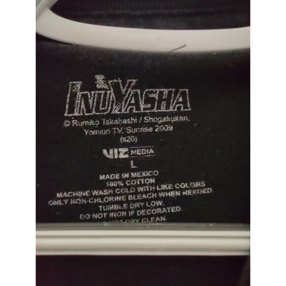 Inuyasha Mens Large Black T-Shirt Half-Demon Sword Anime Manga Japanese Red 2009 - Picture 3 of 6